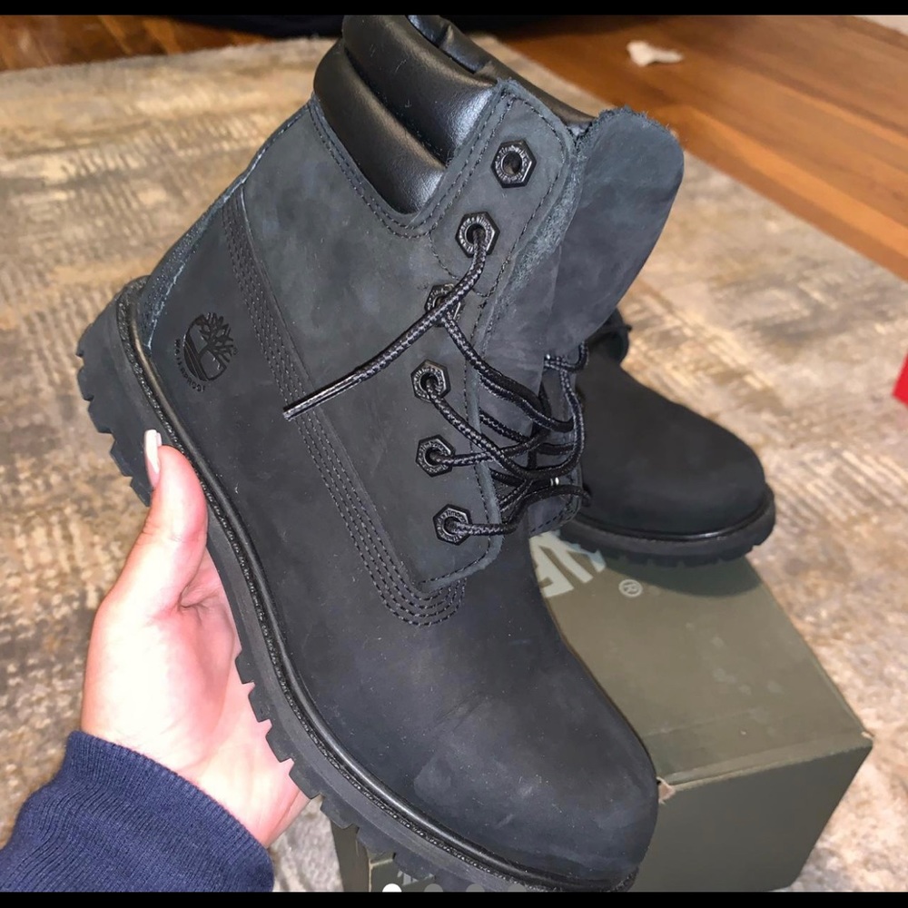 black timberland boots